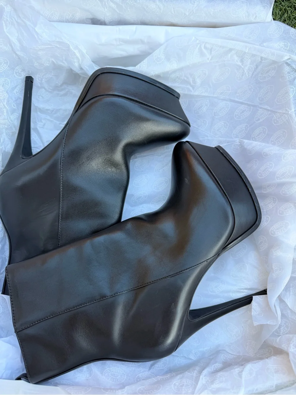 Steve Madden Kilo Black Leather Platform Ankle Booties Side Zip Round Toe 8M